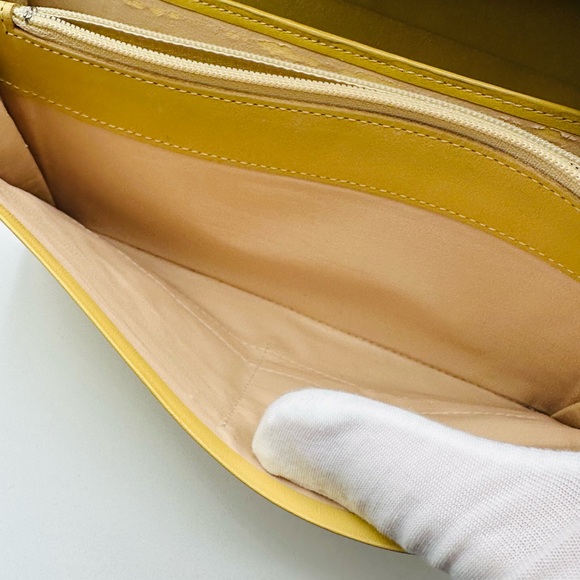 Givenchy Ostrich Skin Wallet rare - Picture 9 of 16